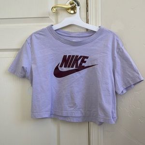 nike cropped workout shirt. size S